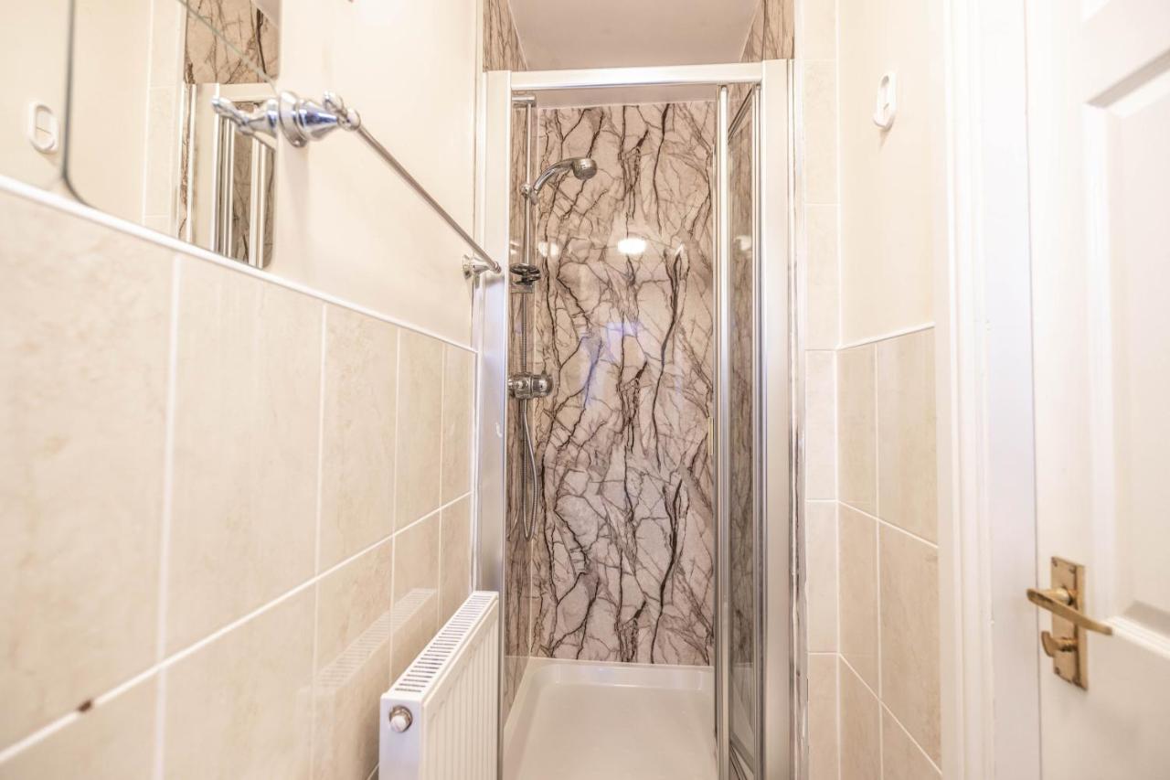 Contractors/Large Groups - House Villa Бирмингам Екстериор снимка